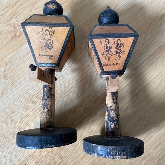 Vintage Wood Salt & Pepper Shakers - Light Posts, Maracas, & Barrels - Picture 3 of 16